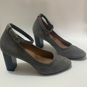 Clarks Chryssa Jana Pump Heel Ankle Strap NWOT Women’s Size 8